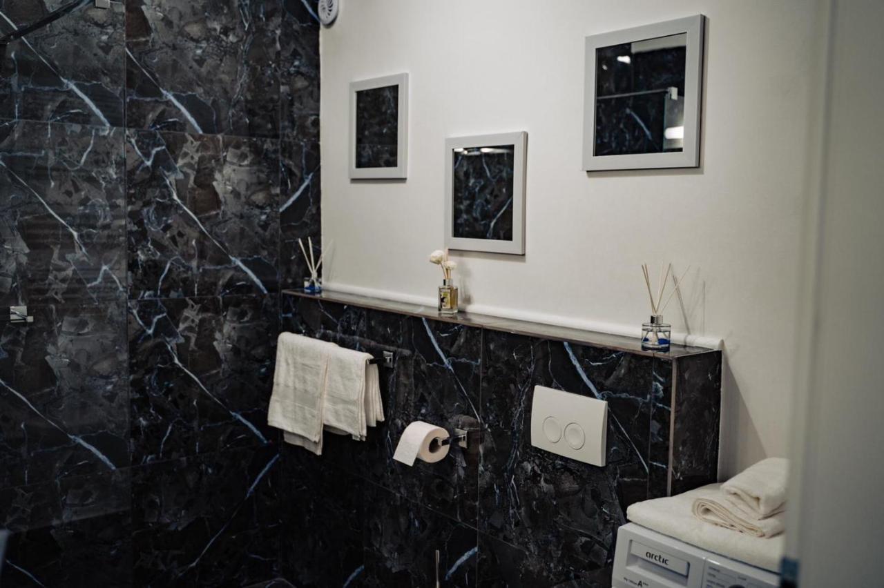 Turcoazlux Apartments Nagyvárad Kültér fotó