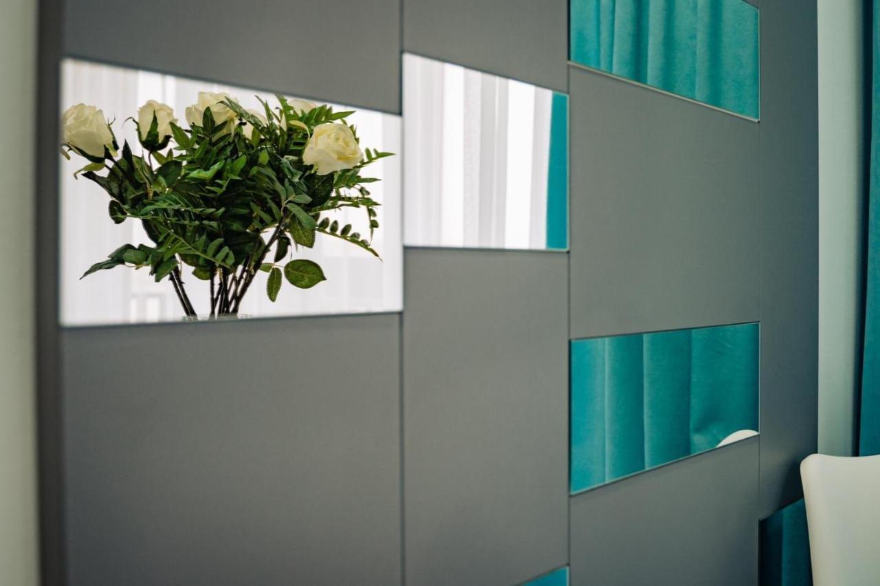 Turcoazlux Apartments Nagyvárad Kültér fotó